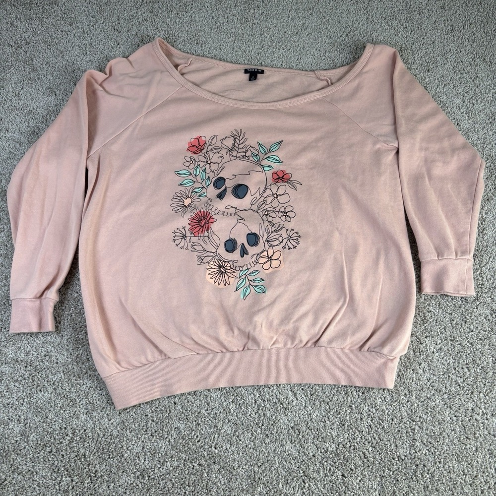 Torrid Sweatshirt Womens Size 2 Pink Skull Floral Graphic Long Sleeve Pullover
